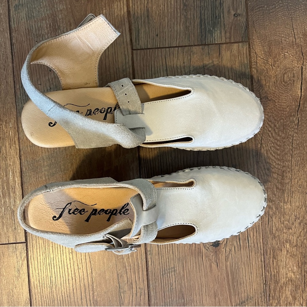 Free People Cream Flats with Strap and Cushioned Footbed